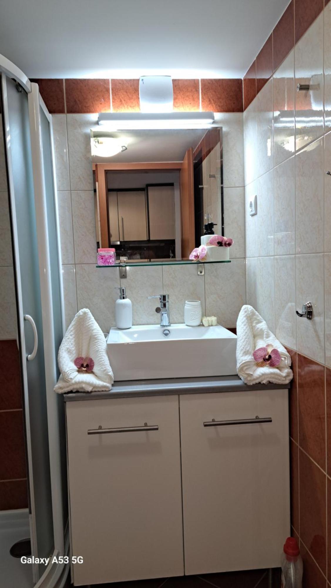 Viktoria Apartman Gyula Exterior foto