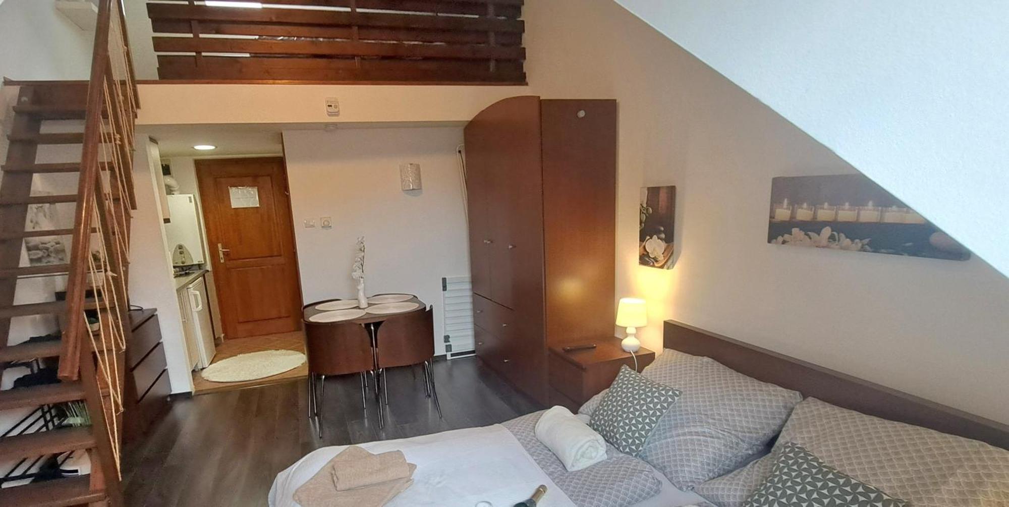 Viktoria Apartman Gyula Exterior foto