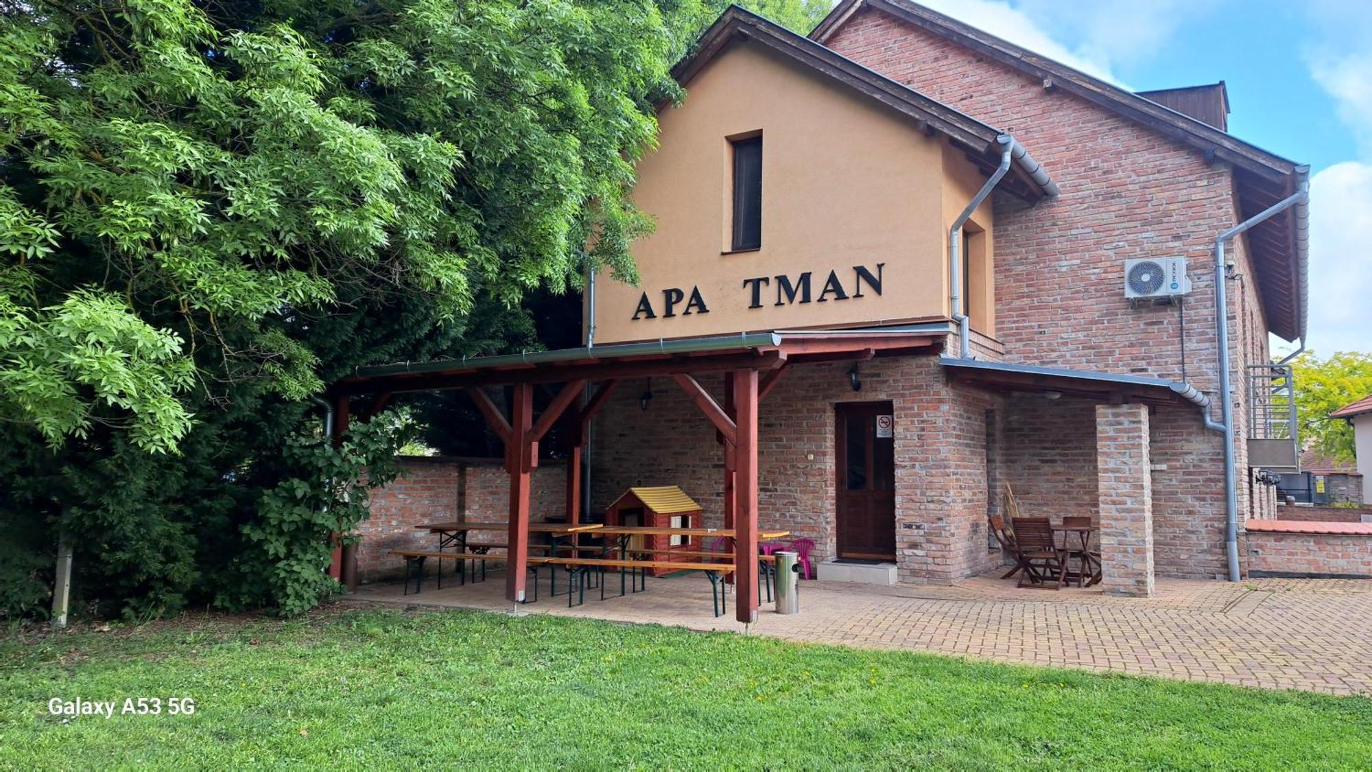Viktoria Apartman Gyula Exterior foto